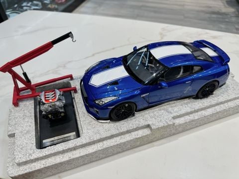  XE MÔ HÌNH NISSAN GT-R R35 50TH ANNIVERSARY BLUE,TỶ LỆ 1/18 MOTORHELIX 