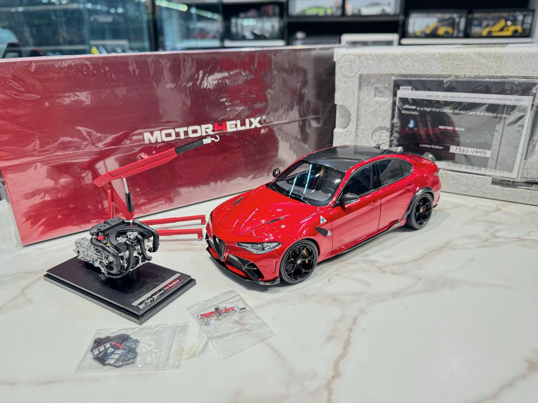 XE MÔ HÌNH ALFA ROMEO GIULIA GTA RED,TỶ LỆ 1/18 MOTORHELIX