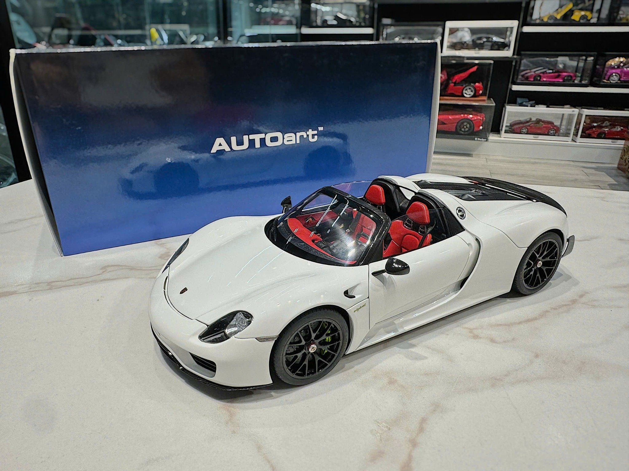 XE MÔ HÌNH PORSCHE 918 SPYDER WHITE,TỶ LỆ 1/18 AUTOART