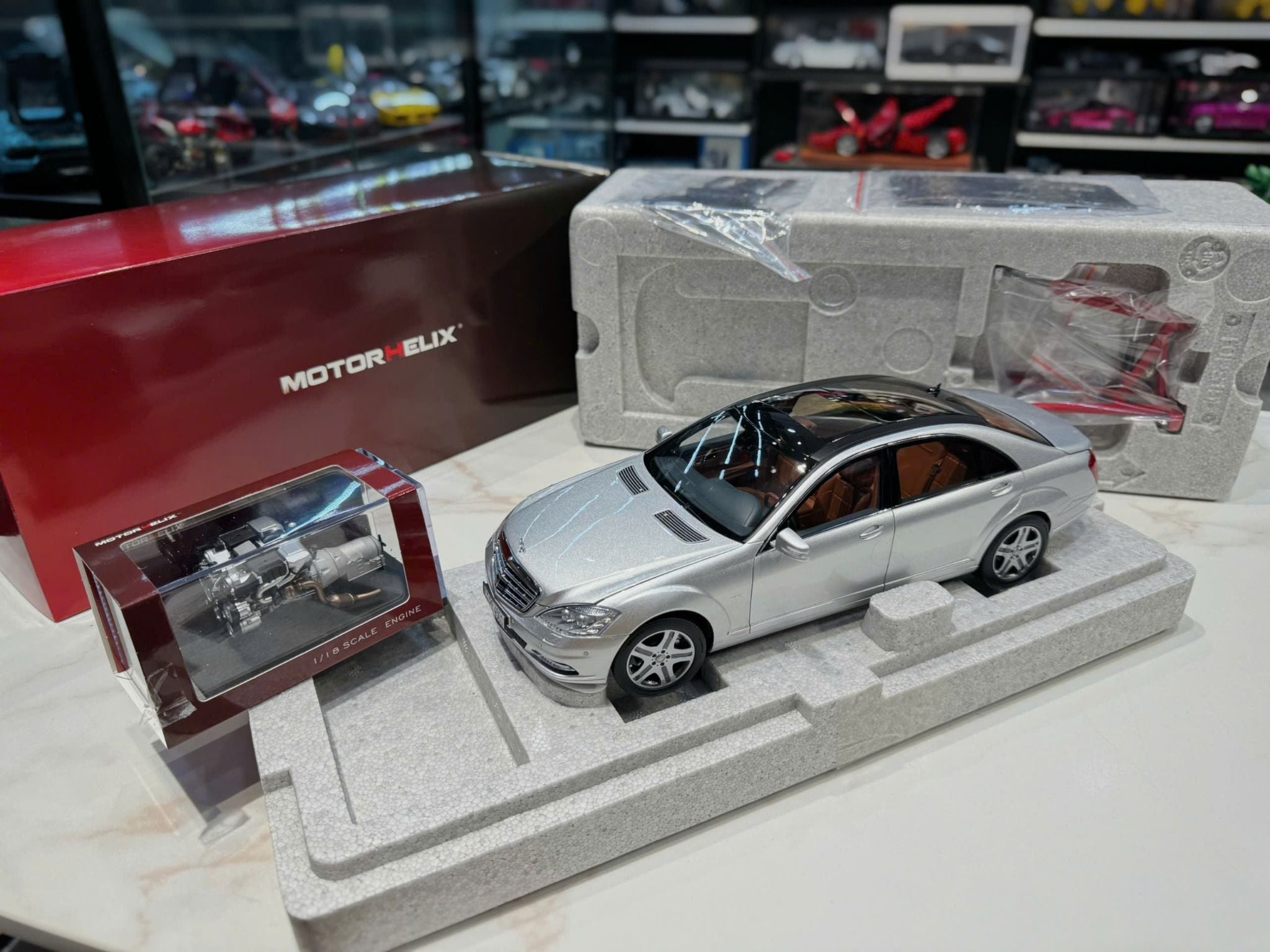 XE MÔ HÌNH MERCEDES BENZ S600L,TỶ LỆ 1/18 MOTORHELIX