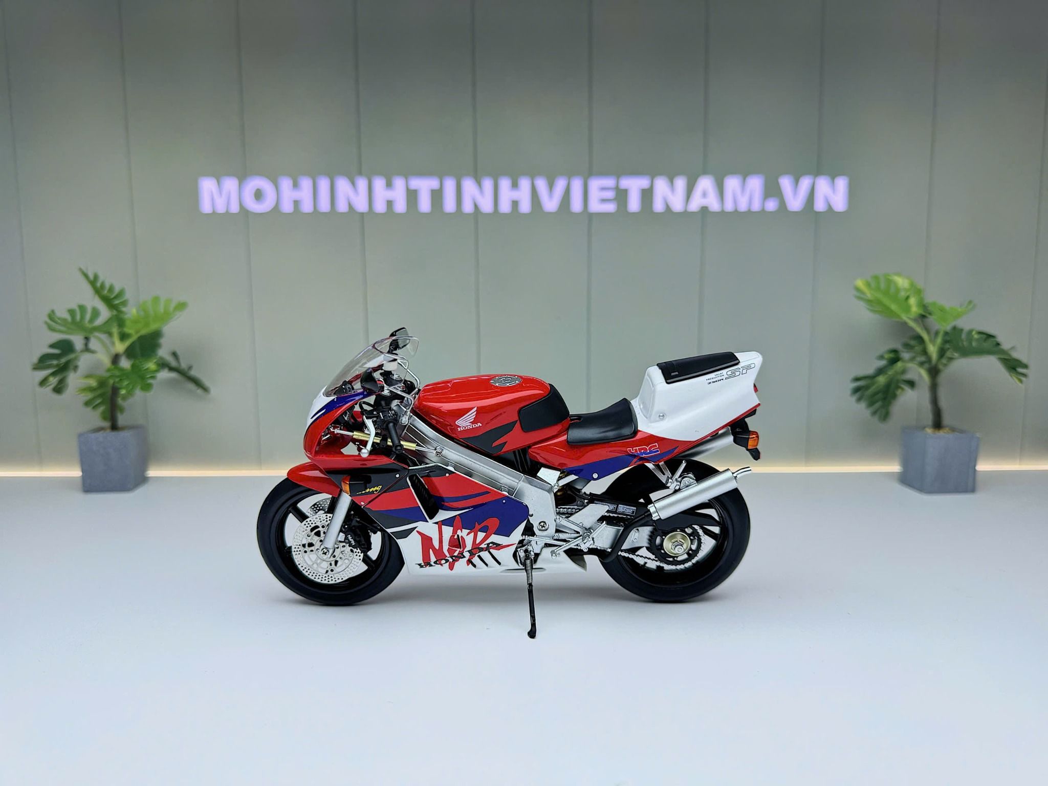 XE MÔ HÌNH MÔ TÔ HONDA NSR 250RR RED,TỶ LỆ 1/12 LCD MODEL