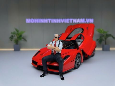  MÔ HÌNH NHÂN VẬT FIGURE ENZO NGỒI XE,TỶ LỆ 1/18 