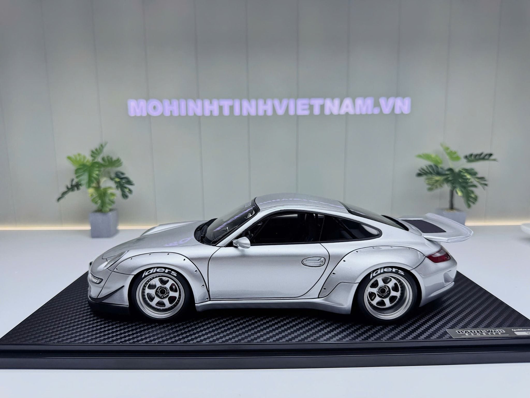 XE MÔ HÌNH PORSCHE 997 RWB ABU DHABI,TỶ LỆ 1/18 IGNITION