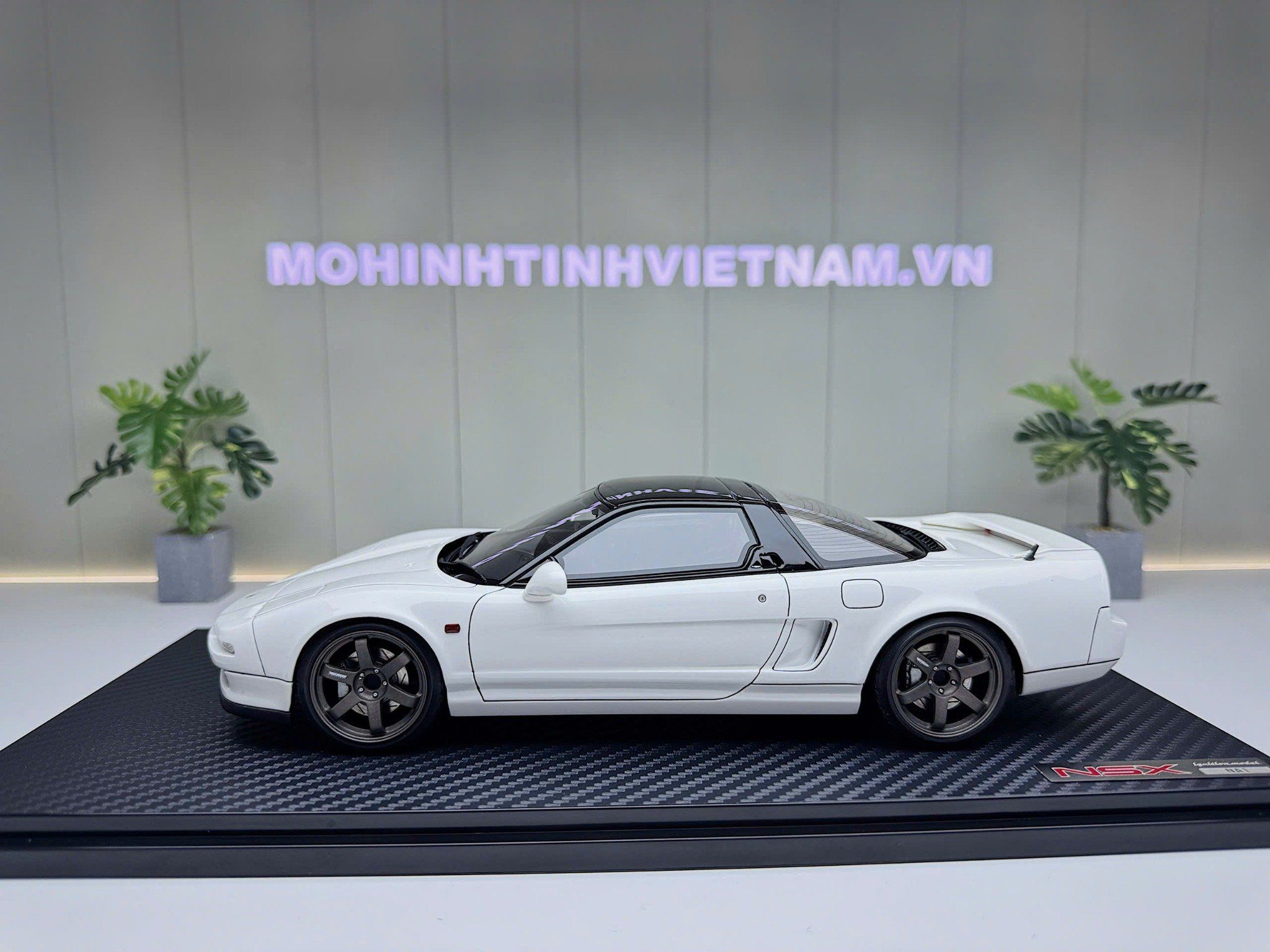 XE MÔ HÌNH HONDA NSX (NA1) WHITE,TỶ LỆ 1/18 IGNITION