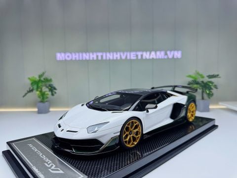  XE MÔ HÌNH LAMBORGHINI AVENTADOR SVJ BIANCO AETHER/VERDE HYDRA,TỶ LỆ 1/18 DINO MODEL 
