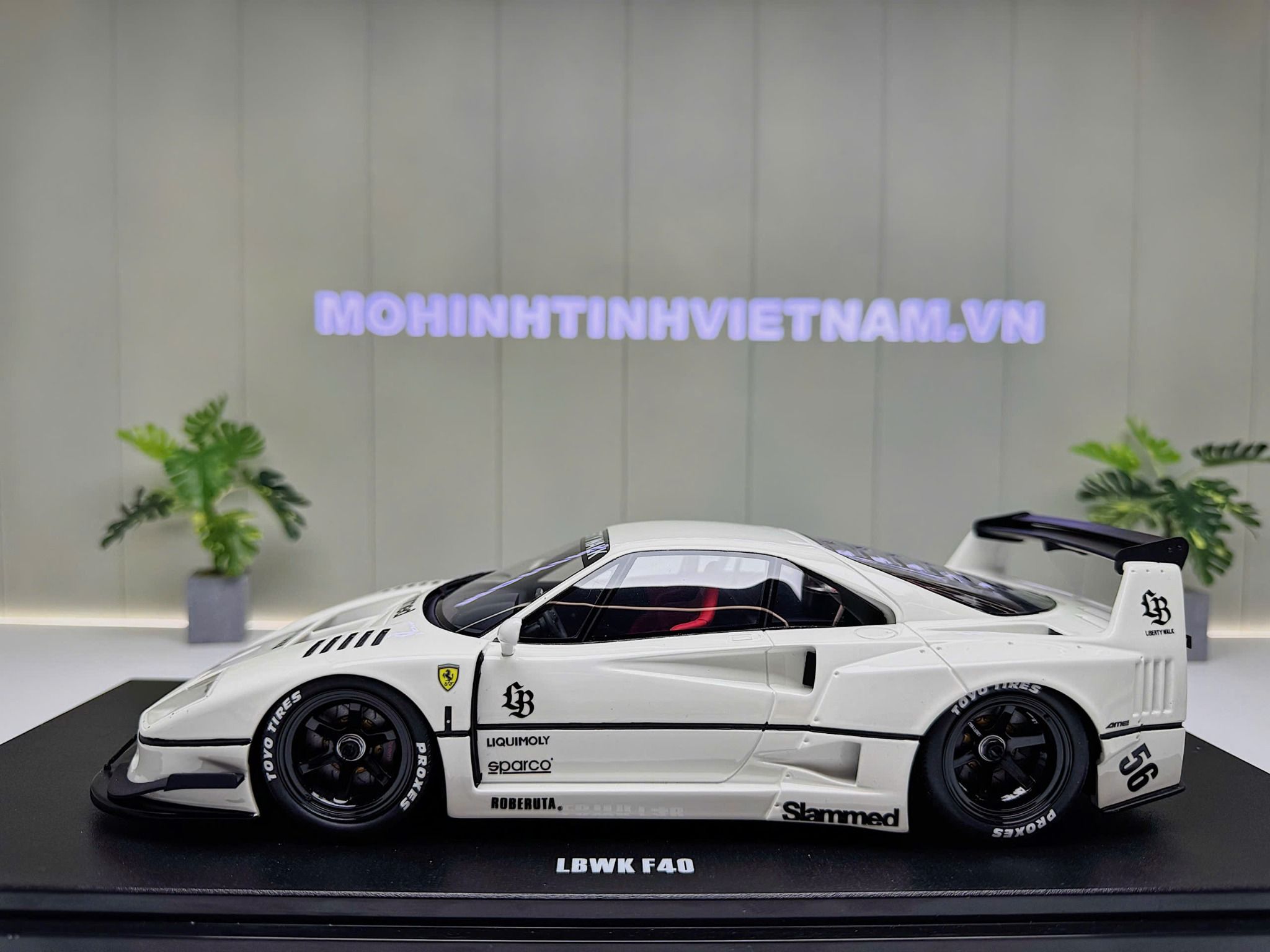 XE MÔ HÌNH FERRARI F40 LIBERTY WALK WHITE,TỶ LỆ 1/18 GTSPIRIT