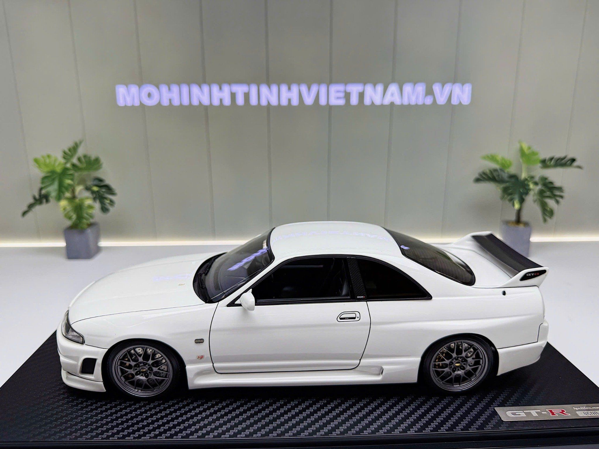 XE MÔ HÌNH NISSAN SKYLINE R33 GT-R WHITE,TỶ LỆ 1/18 IGNITION