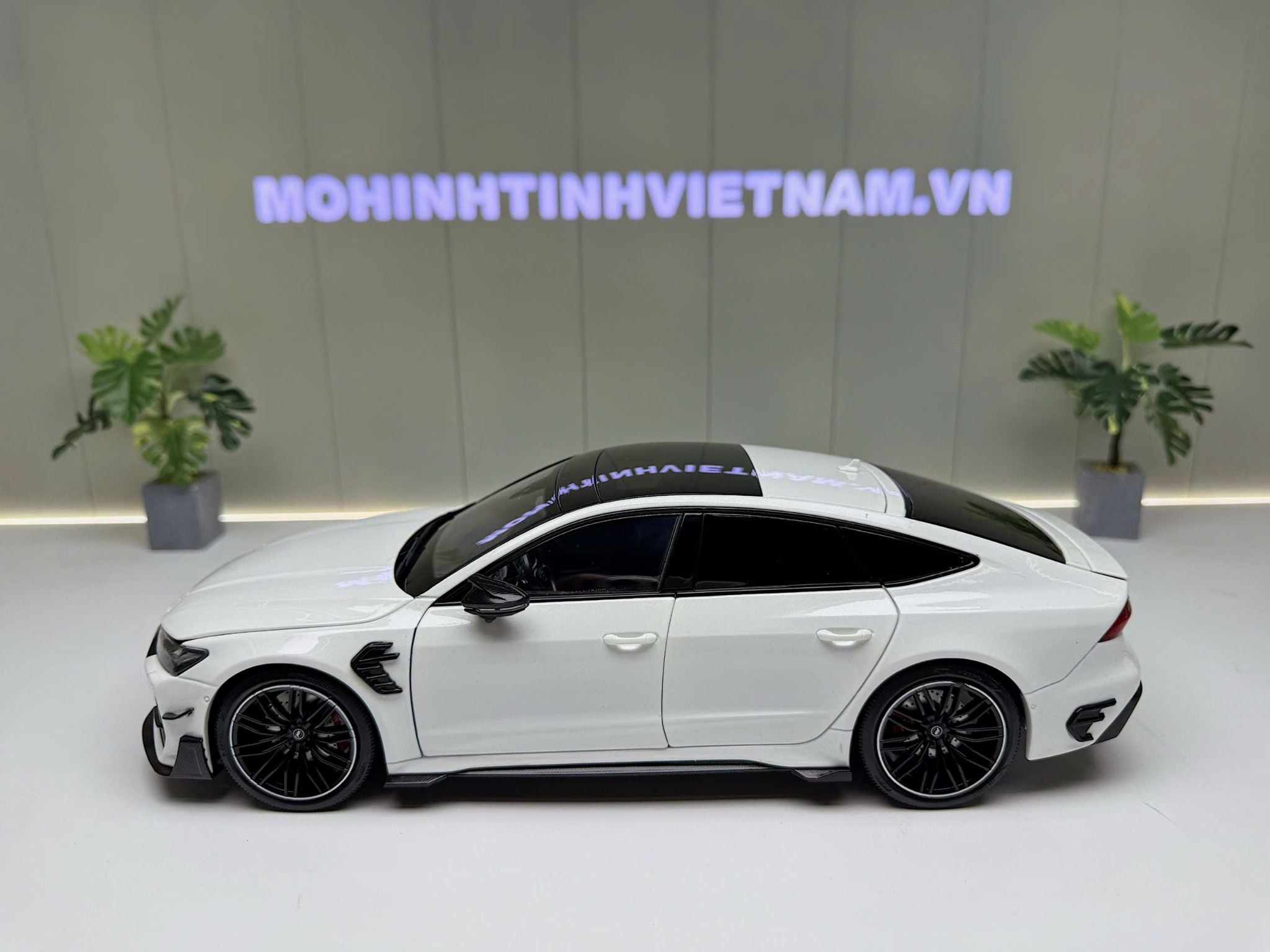 XE MÔ HÌNH AUDI RS7 SPORTBACK WHITE,TỶ LỆ 1/18 KENGFAI