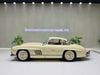 XE MÔ HÌNH MERCEDES BENZ 300SL,TỶ LỆ 1/12 KENGFAI