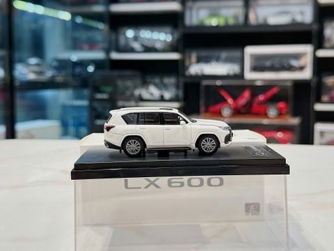  XE MÔ HÌNH LEXUS LX600 WHITE,TỶ LỆ 1/64 LCD 