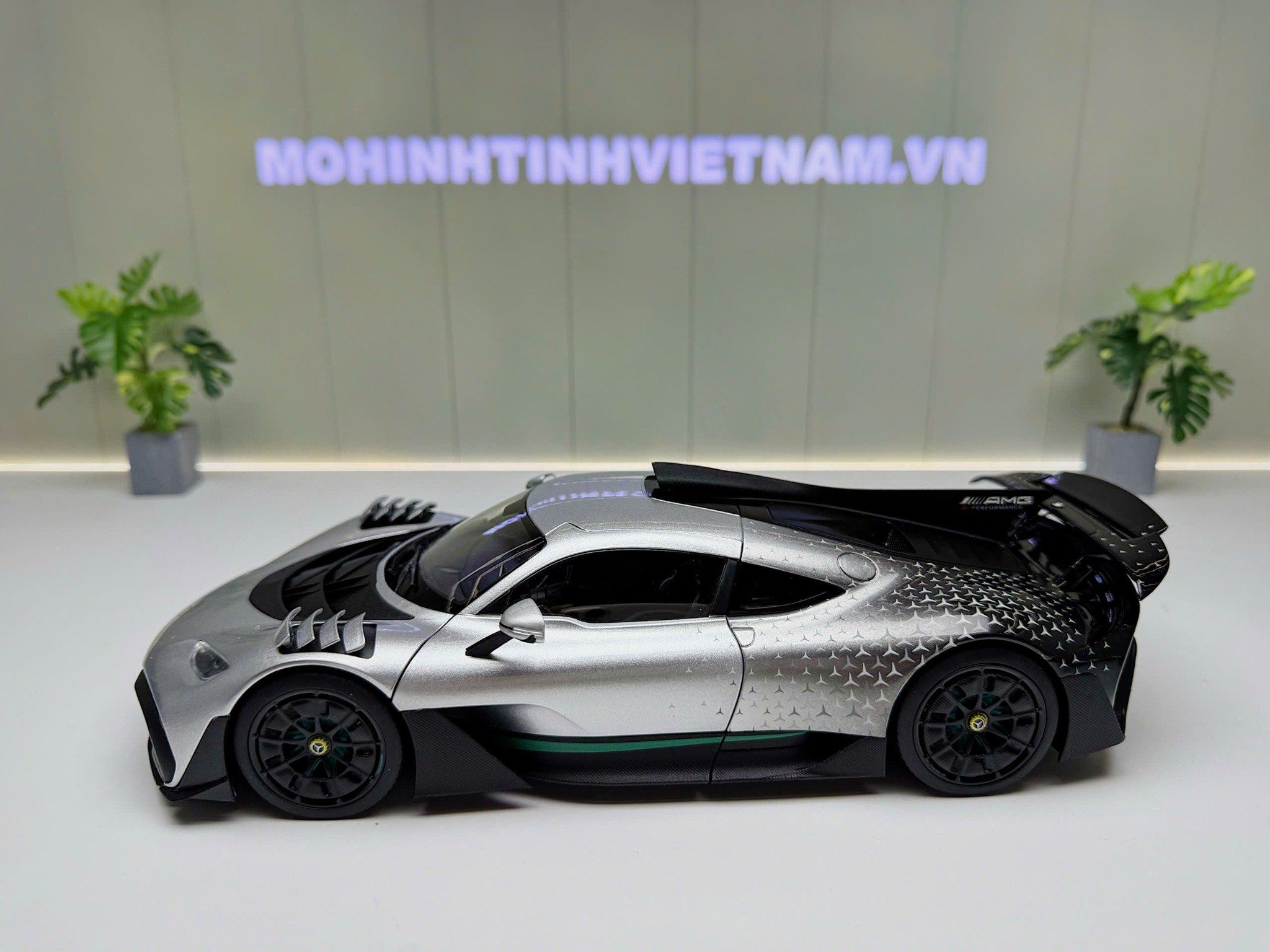 XE MÔ HÌNH MERCERDES BENZ AMG ONE,TỶ LỆ 1/18 NZG MODEL
