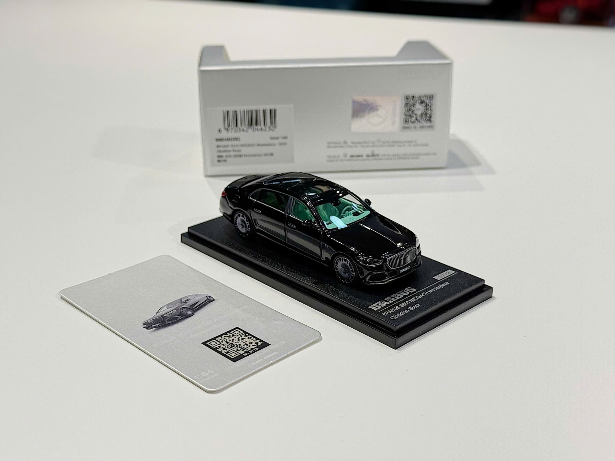 XE MÔ HÌNH MERCEDES BENZ S850 MAYBACH BRABUS MASTERPIECE OBSIDIAN BLACK,TỶ LỆ 1/64 ALMOS REAL