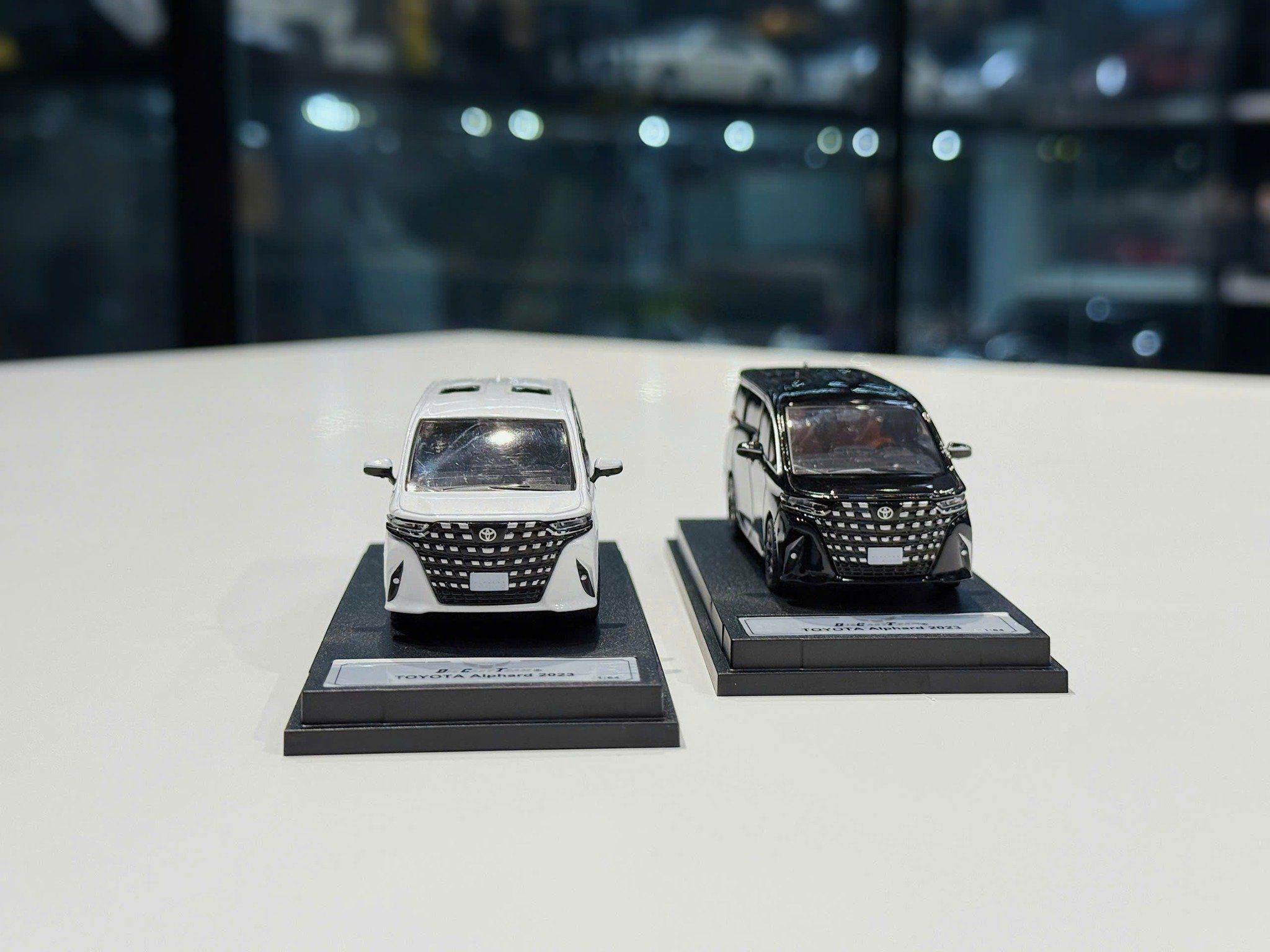 XE MÔ HÌNH TOYOTA ALPHARD 2023,TỶ LỆ 1/64 DIECAST TEAM