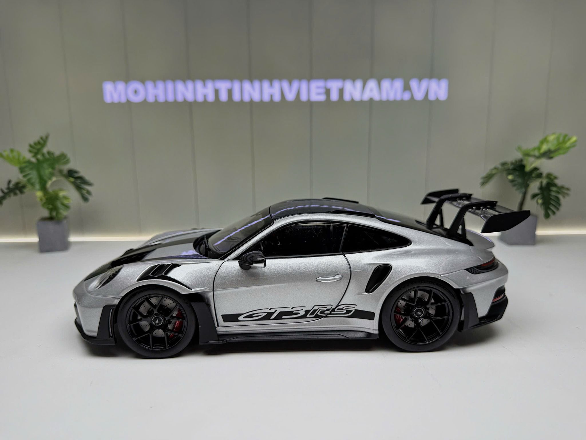 XE MÔ HÌNH PORSCHE 911 GT3 RS WEISSACH PACK GT-SILVERMETALLIC,TỶ LỆ 1/18 NOREV