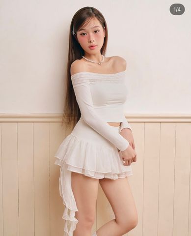  CLÉLIE Set áo trễ vai phối ren và chân váy xếp tầng phối bèo tua rua EMMA SET 