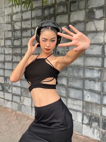  CLÉLIE Áo croptop cổ yếm LAN TOP 