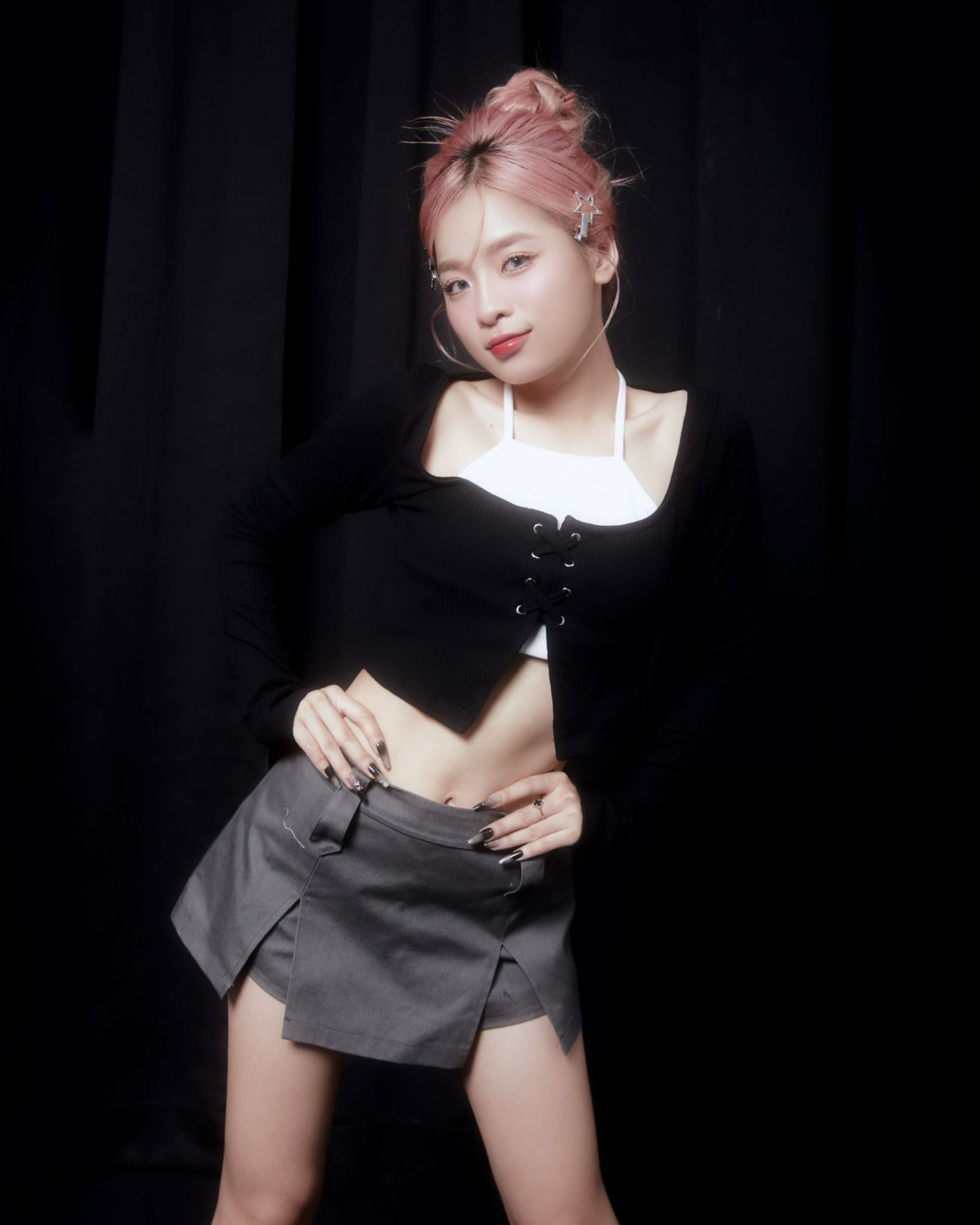  CLÉLIE Chân váy dáng ngắn xẻ vạt FENGI SKIRT 