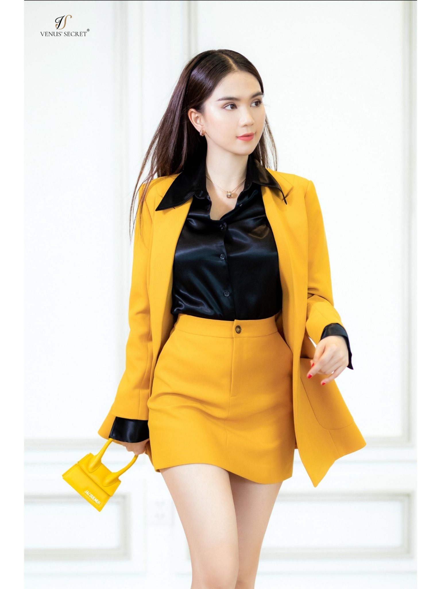 Mua Bộ áo vest chân váy thời trang công sở  size L tại PHUC NGUYENNGUYEN