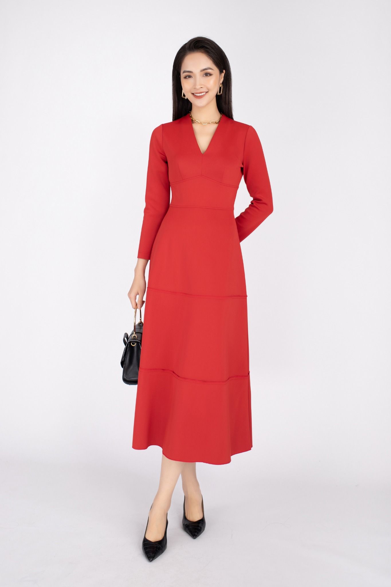  Đầm công sở chất liệu cotton cổ tim dáng midi dài tay FDC93257 