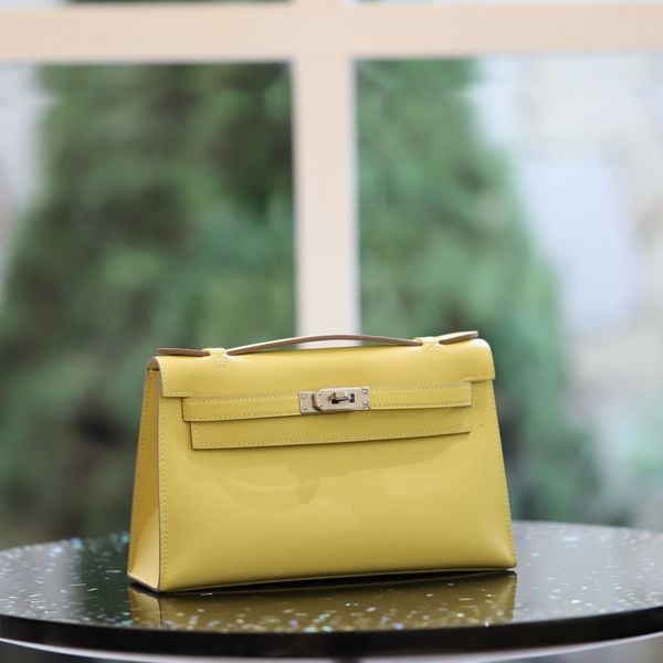  Kelly Pochette KP22 Swift Leather Jaune Poussin PHW 