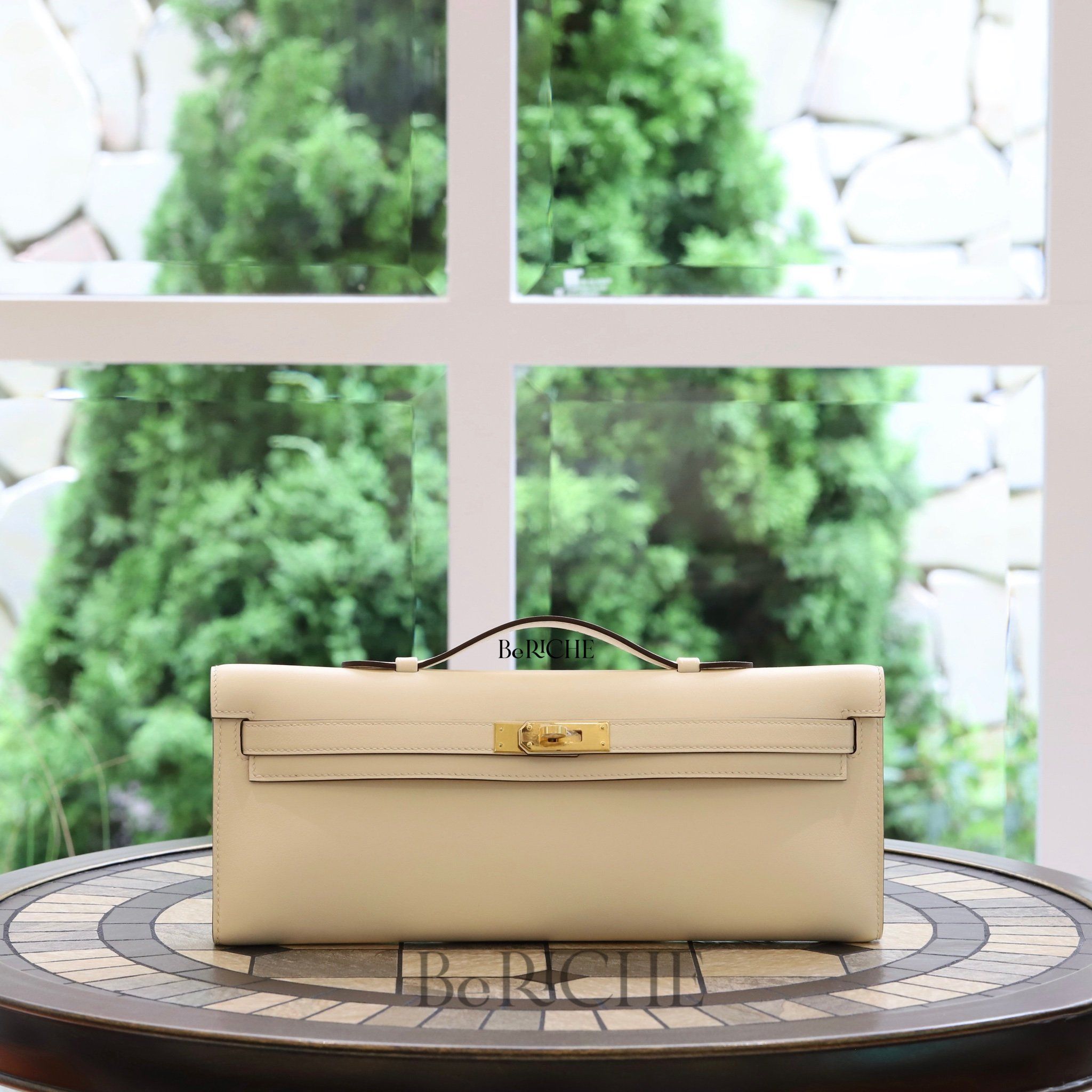 Kelly cut swift new arrivals
