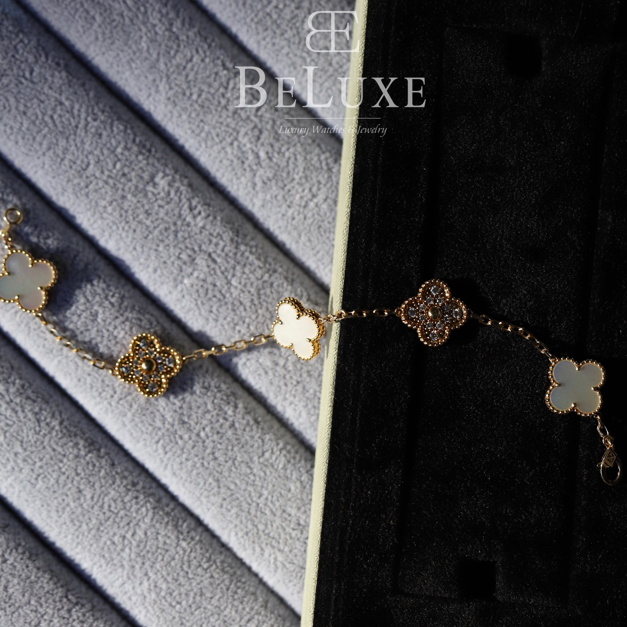 Vca vintage cheap alhambra bracelet