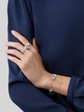  VCA Frivole Between the Finger ring 