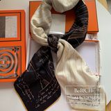  Scarf 