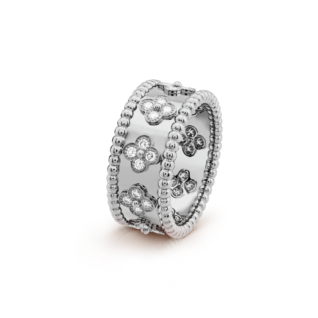  VCA Perlée clover ring, medium model 