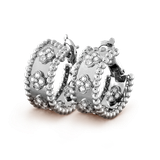  VCA Perlée clovers hoop earrings 