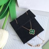  VCA Holiday pendant 