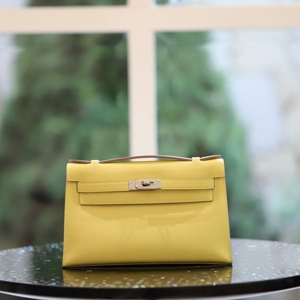  Kelly Pochette KP22 Swift Leather Jaune Poussin PHW 