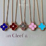  VCA Holiday pendant 