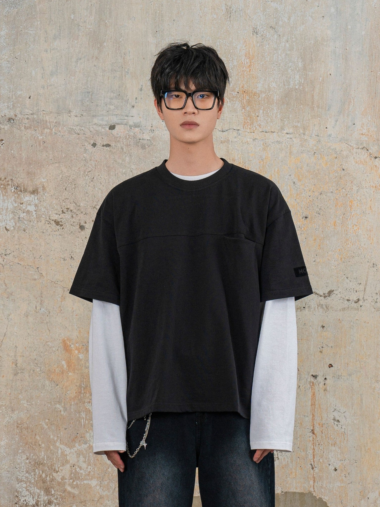 HOWS® BASIC TEE V.2 / BLACK 