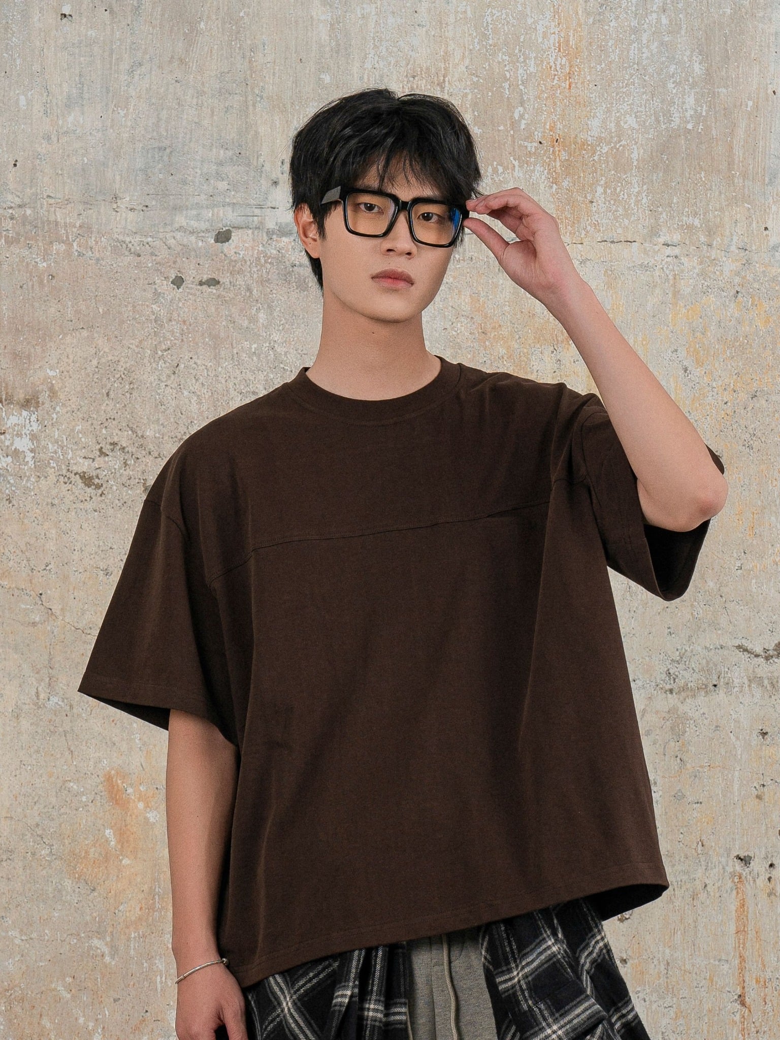  HOWS® BASIC TEE V.2 / BROWN 