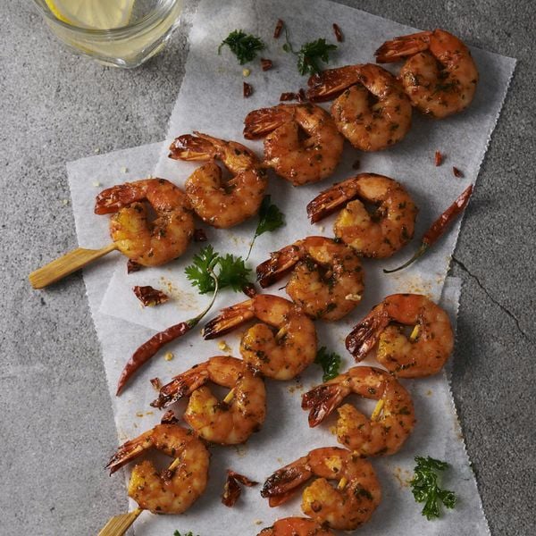  Tôm Thẻ PTO xiên que tẩm gia vị - VM SKWPTOCL - Size 26/30 - Khay 310g - 20 Khay/Thùng 