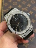 Đồng hồ Hublot Classic Fusion Black Lên Moissanite Hongkong 