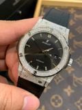  Đồng hồ Hublot Classic Fusion Black Lên Moissanite Hongkong 
