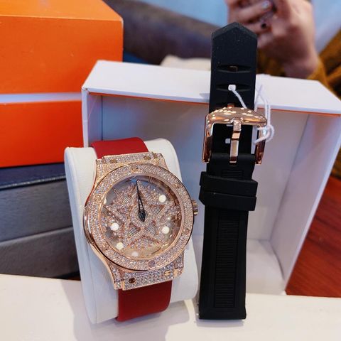  ĐỒNG HỒ NỮ DAVENA DAV3944 MẶT TRÒN DÂY SILICON v37 - Chính Hãng 