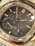  Đồng Hồ Patek Philippe Nautilus 5724/R-001 - Mạ Vàng Lên Kim Cương Moissannite - Replica 