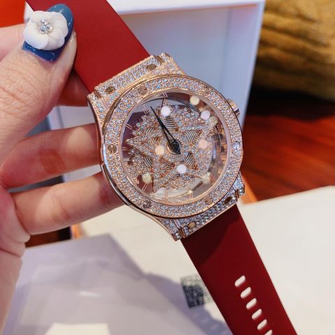  ĐỒNG HỒ NỮ DAVENA DAV3944 MẶT TRÒN DÂY SILICON v37 - Chính Hãng 