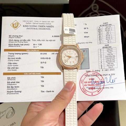  Patek Philippe Aquanaut 5068R-010 Chế Tác Kim Cương Thiên Nhiên 
