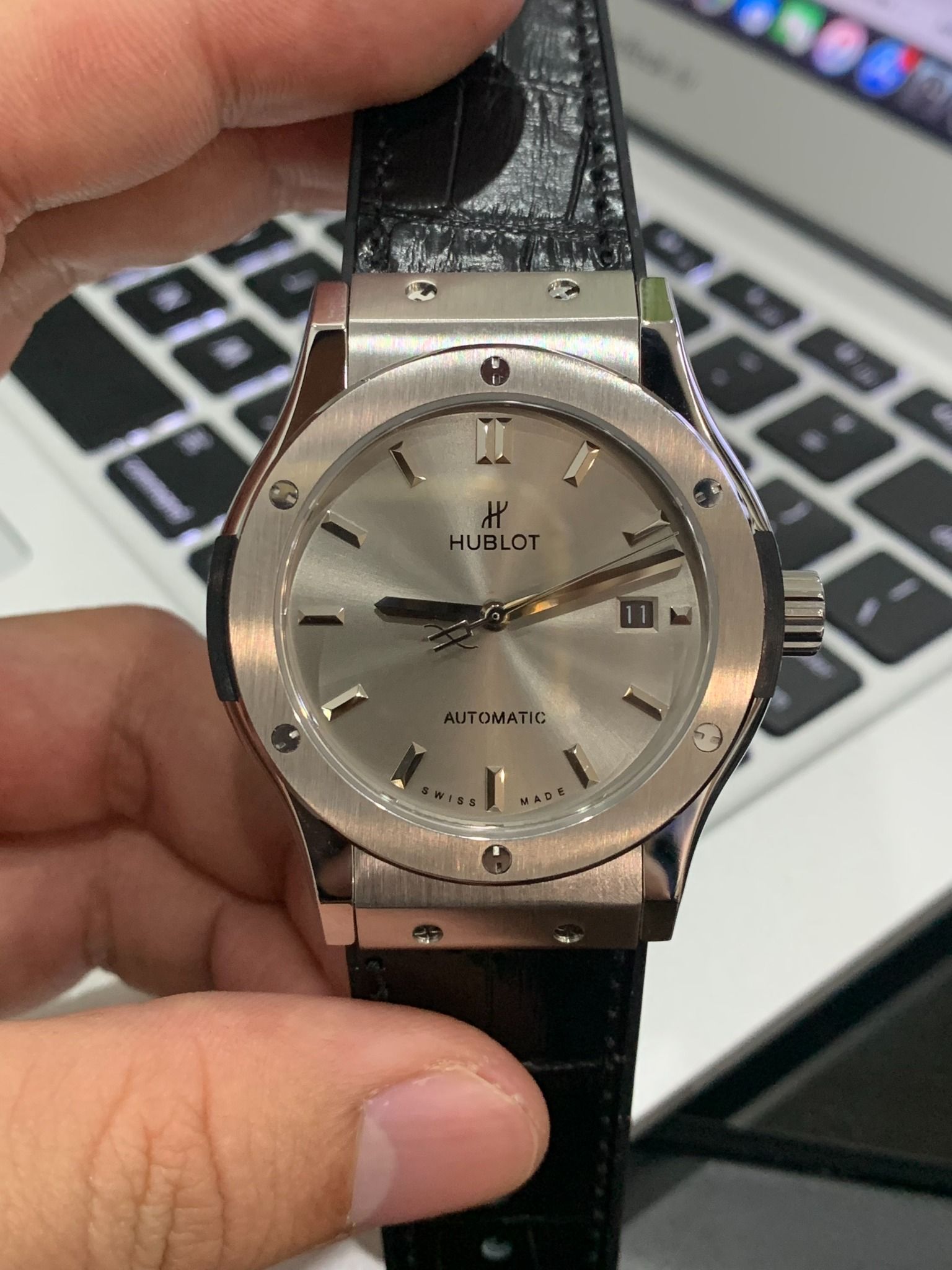 ng h Hublot ZF Si u C p Nh t Classic Fusion Super Fake 1 1 38mm