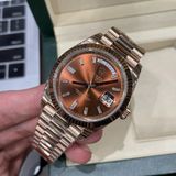  Rolex Day Date 228235  40mm Rose Gold Cọc Số Baguette Bản BEST 