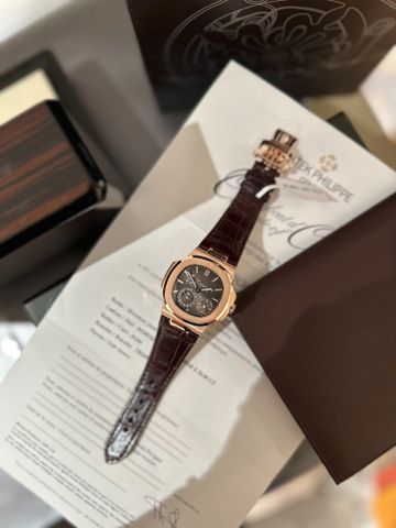  Đồng hồ Patek Philippe Nautilus 5712R -001 Bọc Vàng 18K 