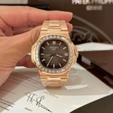  PATEK PHILIPPE NAUTILUS 5723 GOLD Bọc Vàng 18K Niềng Kim Cương Moissanite baguet 