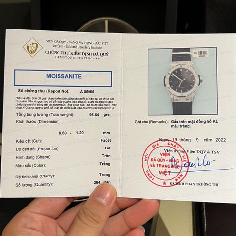  HUBLOT CLASSIC FUSION KIM CƯƠNG THIÊN NHIÊN & KIM CƯƠNG Moissanite 