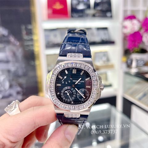  Patek Philippe 5724 Chế Tác 1:1 Swarovski Baguette 2023 