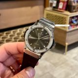  Hublot Classic Fusion Gray Chế Tác Kim Moissanite 