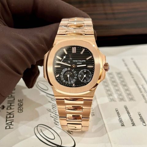  Đồng Hồ Patek Philippe Nautilus 5712/1R-001 